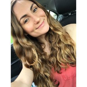 Meet your Posher, Ally